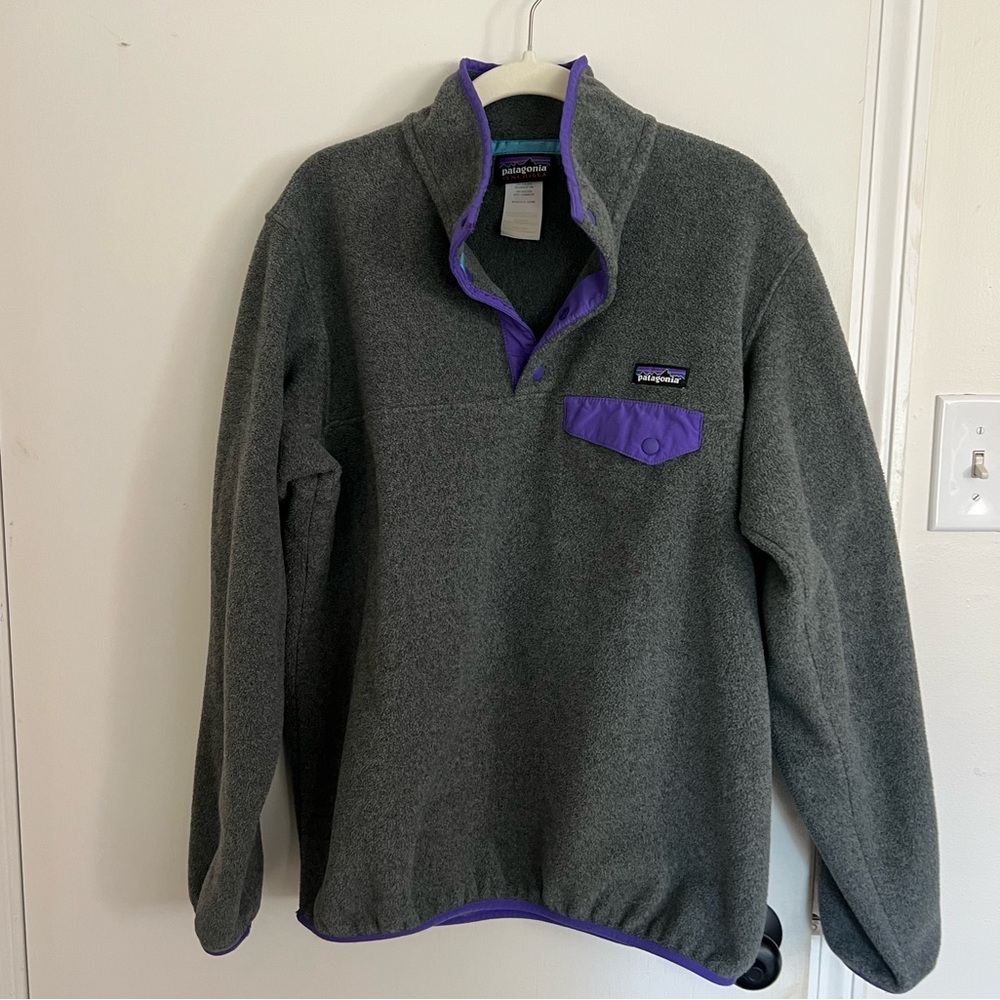 Patagonia Wen’s Lightweight Synchilla Snap-T Fleece Pullover, size large